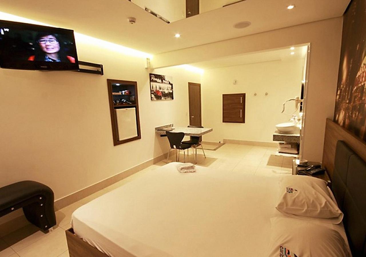 Caribe Motel (Adults Only) São Paulo Buitenkant foto